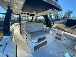 UNPLUGGED - Boston Whaler