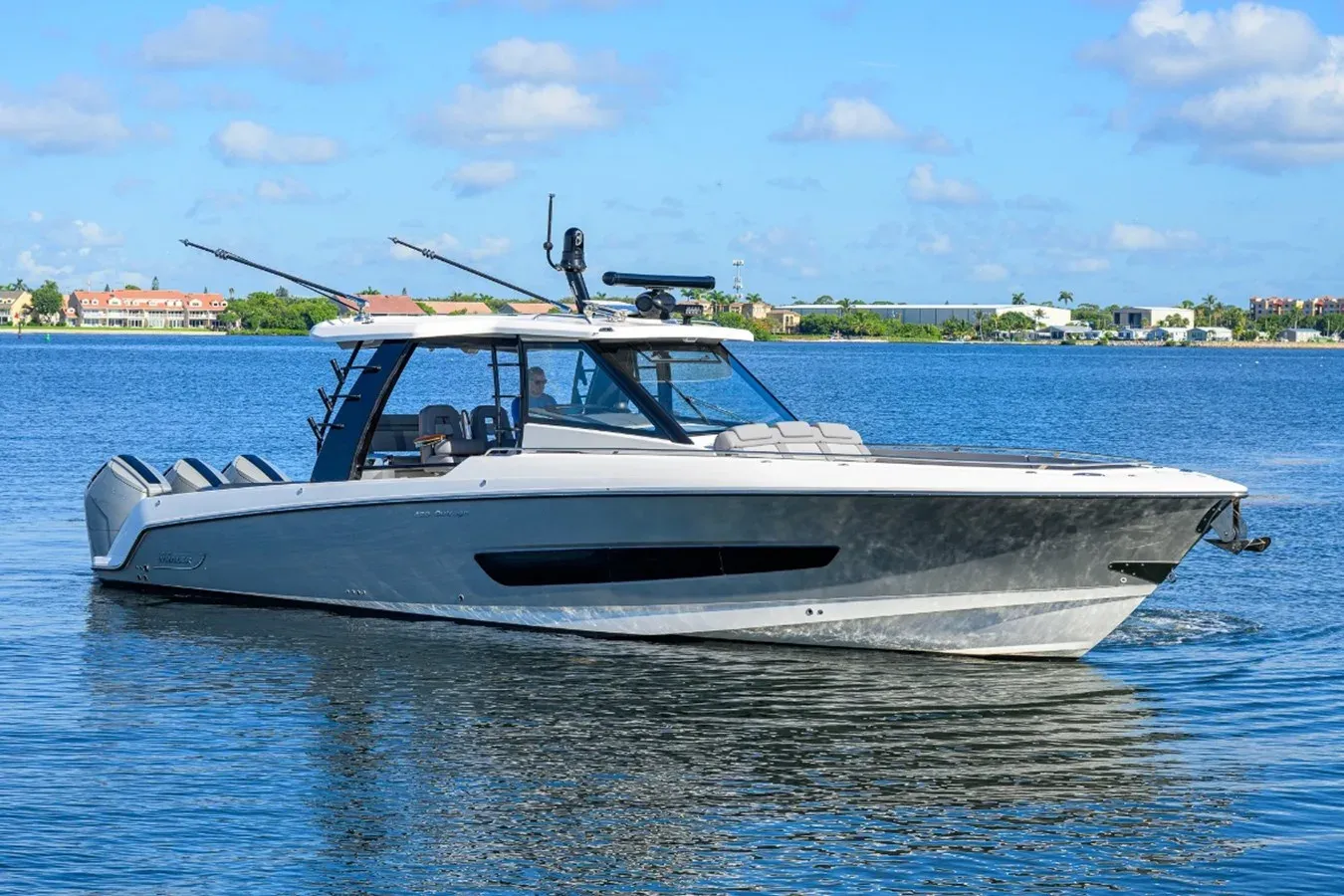 Buy a yacht GATE KEEPER - Boston Whaler