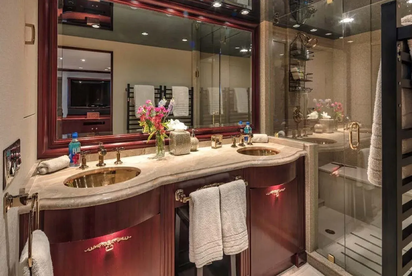 Buy a yacht BLACKWOOD Pilothouse