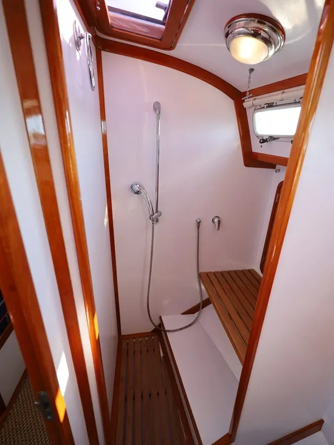 best yacht sales deals REPETE Bluestar 37