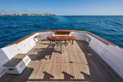 Buy a yacht WINDY CAY 1998