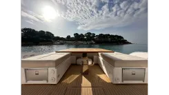 Buy a yacht KAYENNE GT 52 galley down