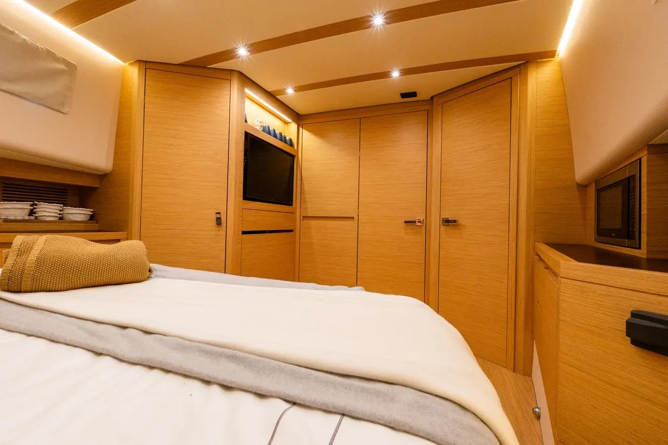 Buy a MENTONNAIS 50 at Shestakov Yacht Sales
