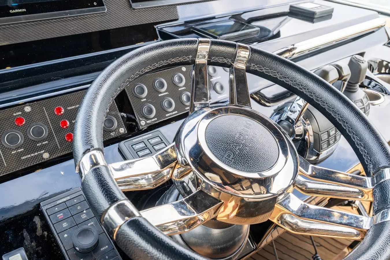 best yacht sales deals MENTONNAIS - CANTIERE DEL PARDO