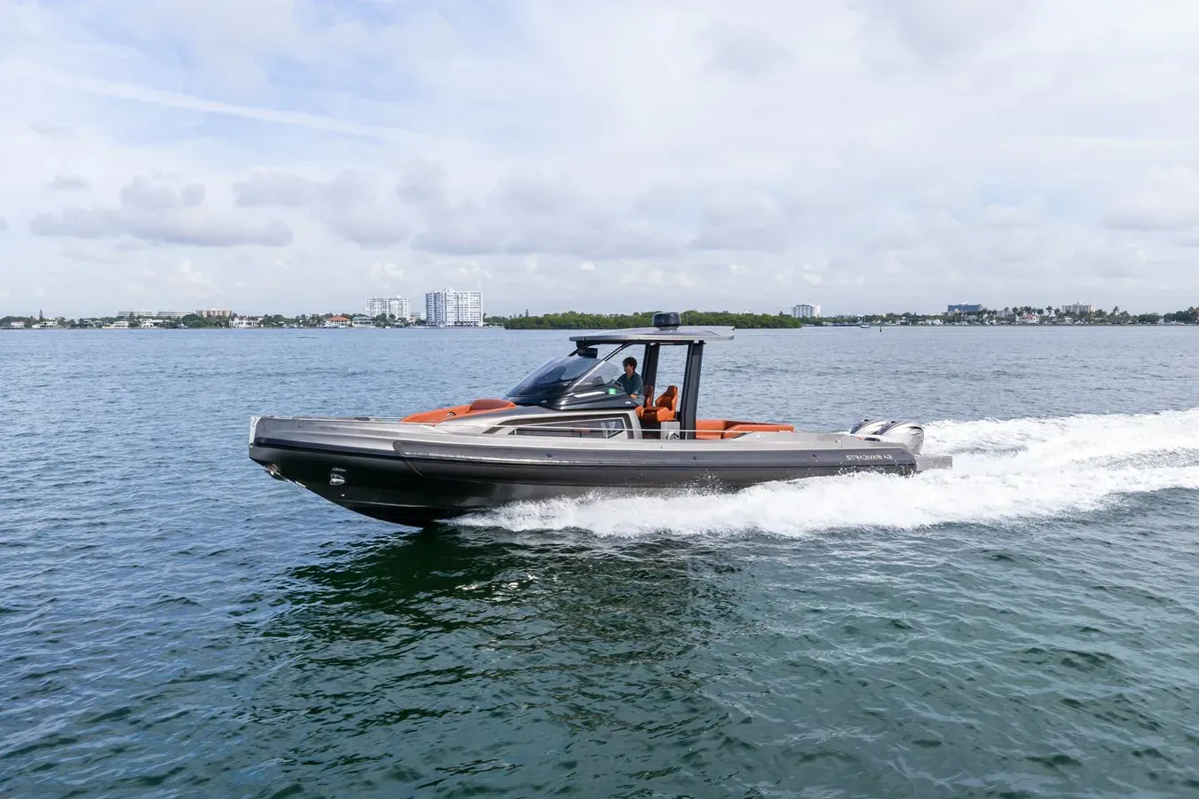 Buy a yacht Capelli STRADIVARI STRADIVARI 43