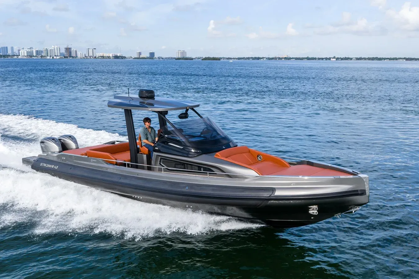 Buy a yacht Capelli STRADIVARI - CANTIERI CAPELLI