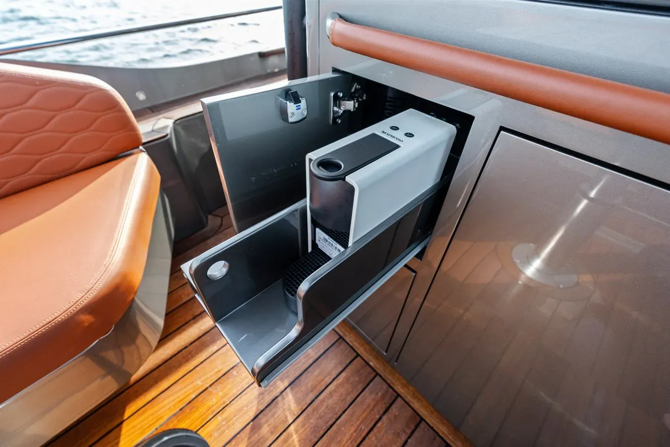 Buy a yacht Capelli STRADIVARI - CANTIERI CAPELLI