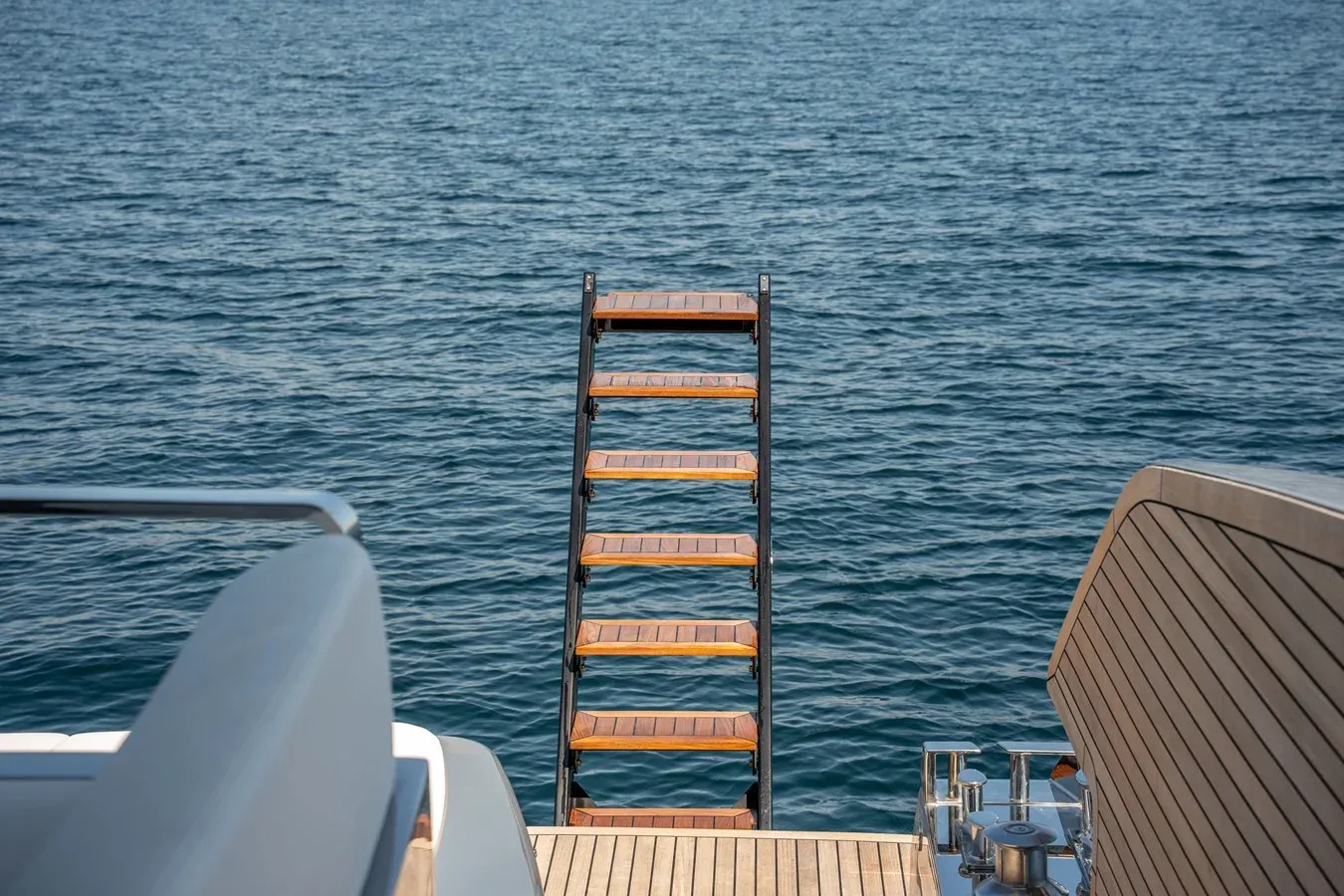 Buy a yacht CREA - CANTIERI RIVA SPA