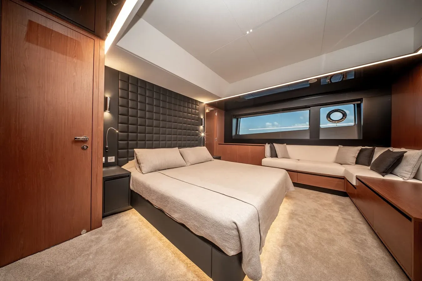 Buy a CREA - CANTIERI RIVA SPA at Shestakov Yacht Sales