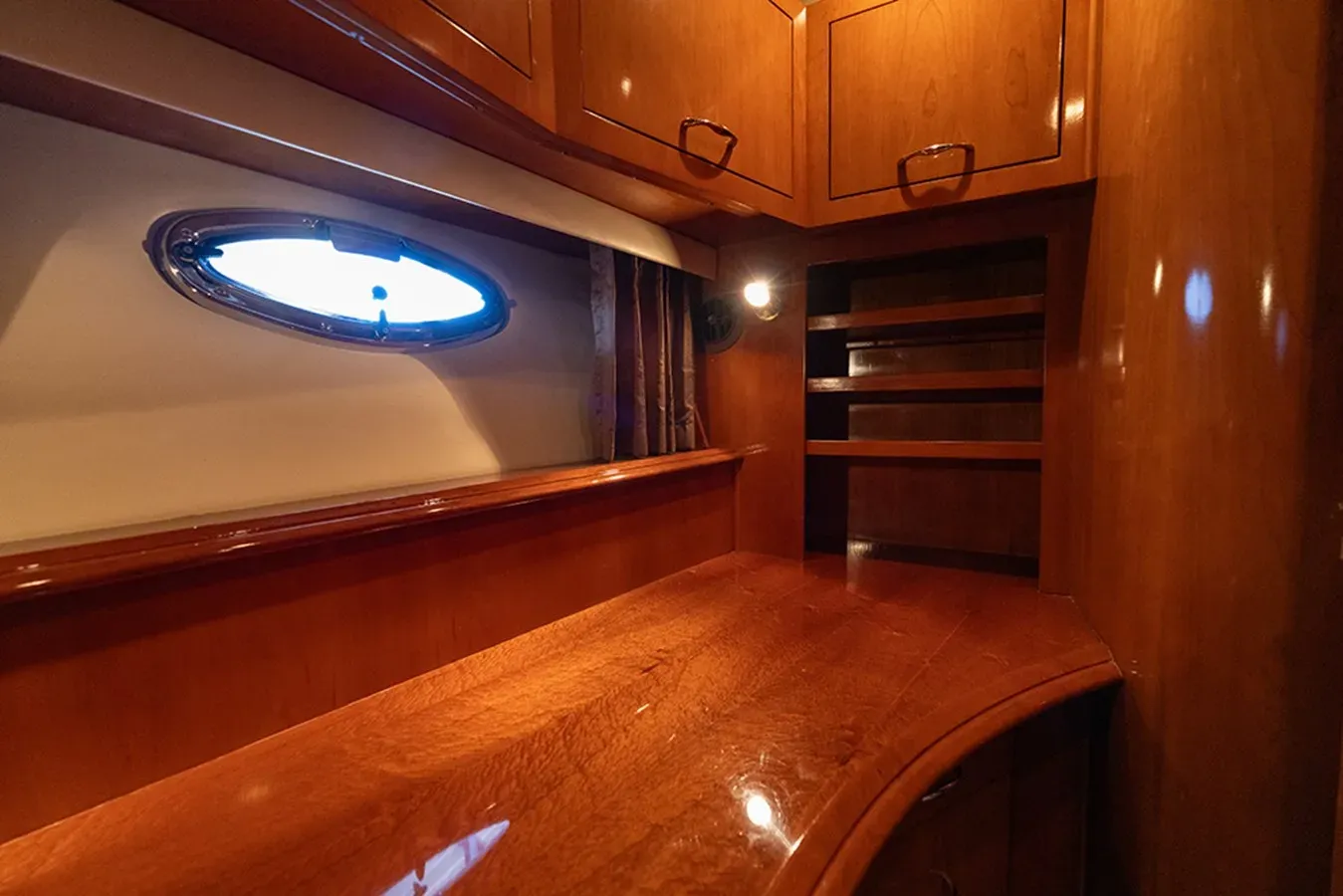Buy a KAE BELLA 2005 at Shestakov Yacht Sales