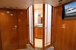 best yacht sales deals KAE BELLA - Carver Yachts