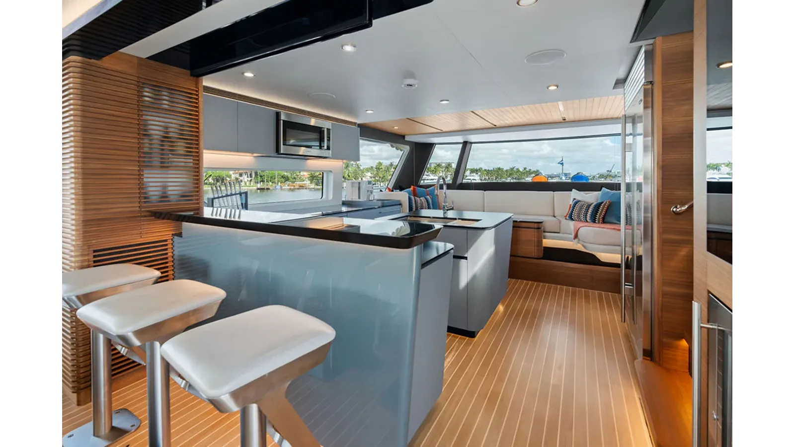 REUNION yacht sale