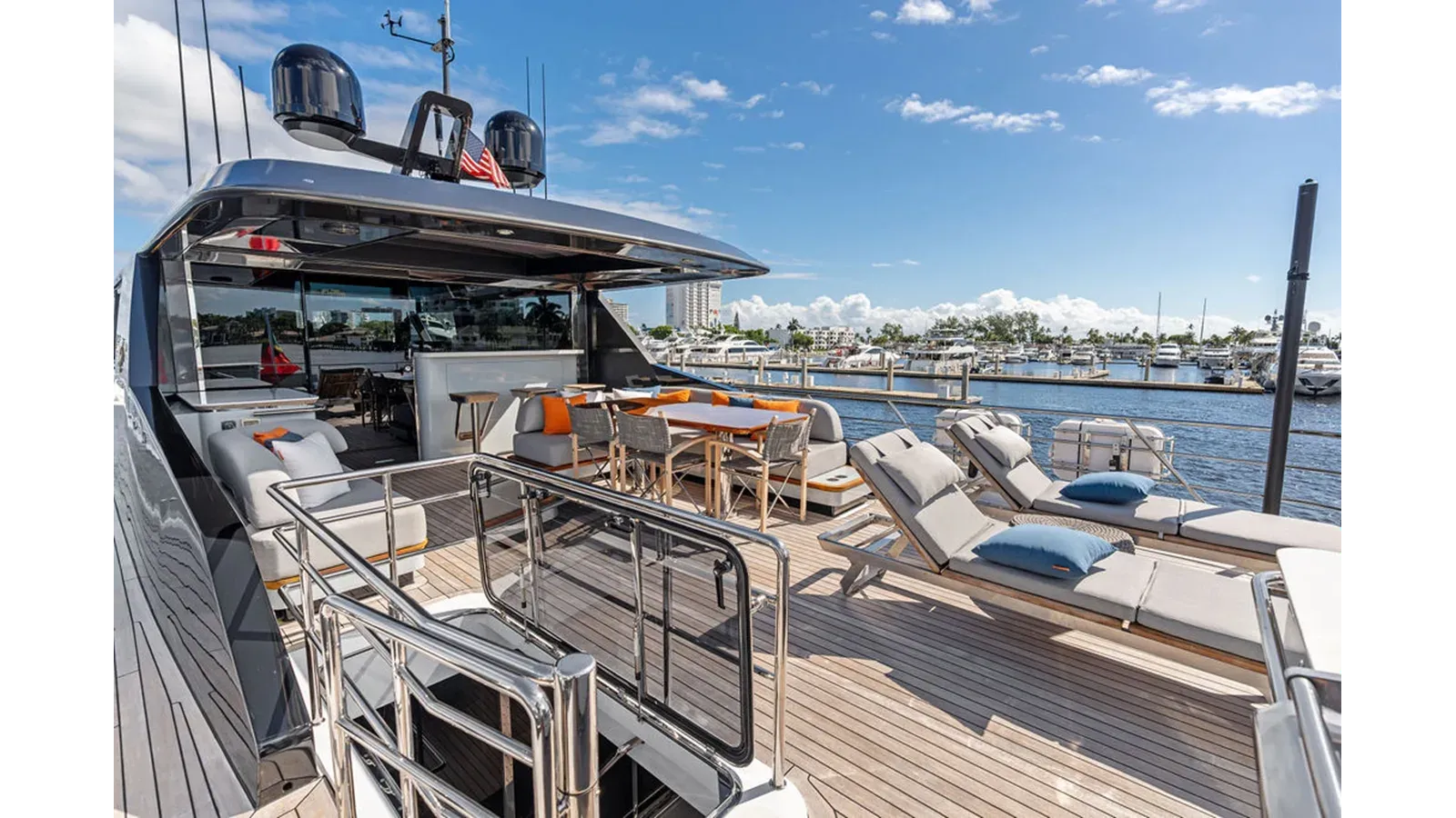 REUNION 96 yacht sale