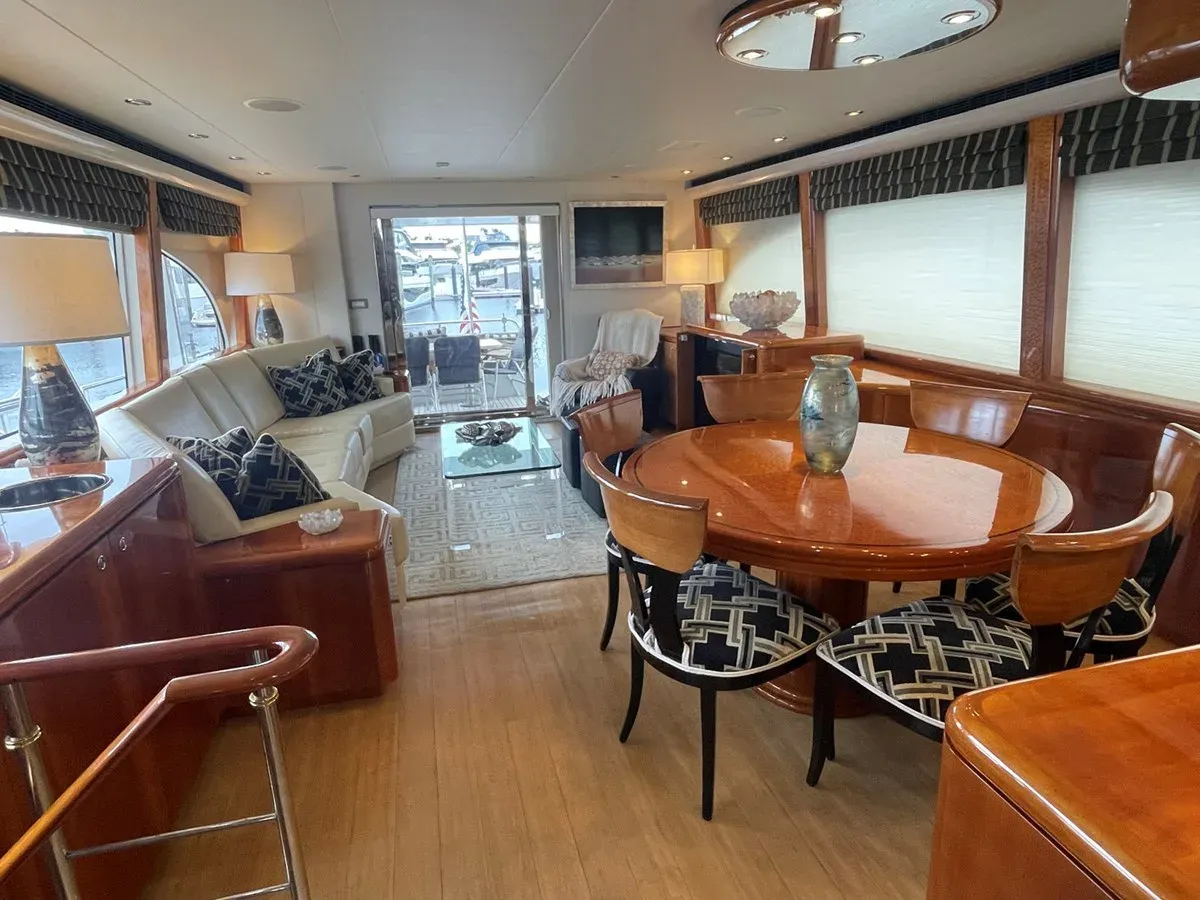 Купить FANCIER NANCI Sport Motor Yacht