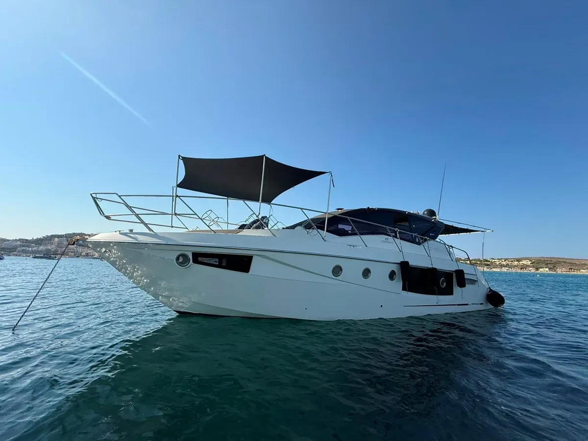 best yacht sales deals Thaumasia - Cranchi