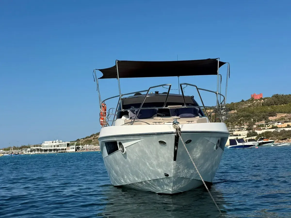 Thaumasia - Cranchi yacht sale