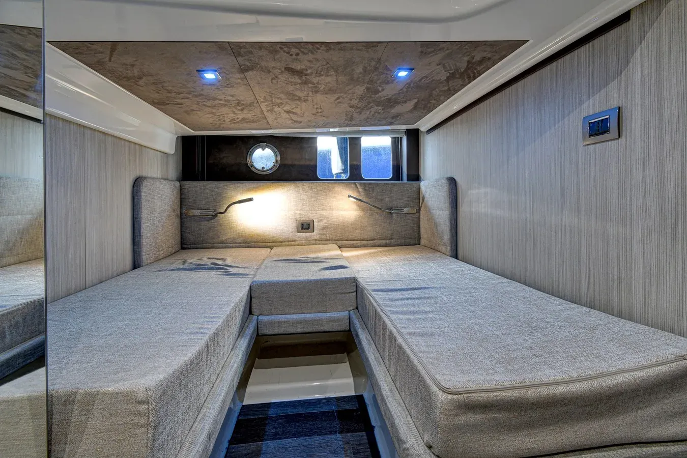 best yacht sales deals Thaumasia 2021