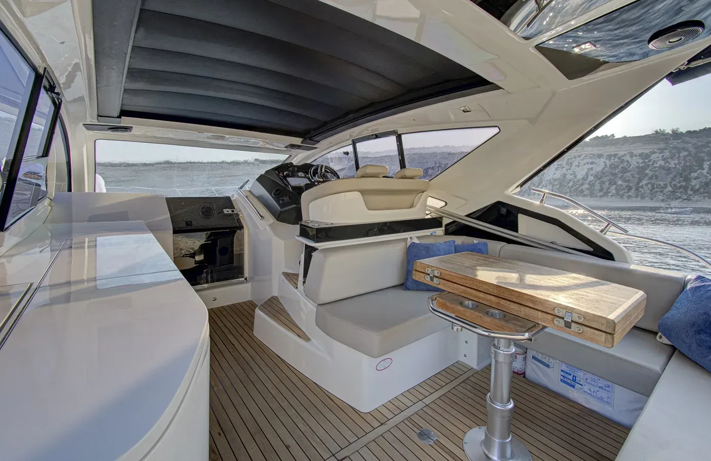 best yacht sales deals Thaumasia 44