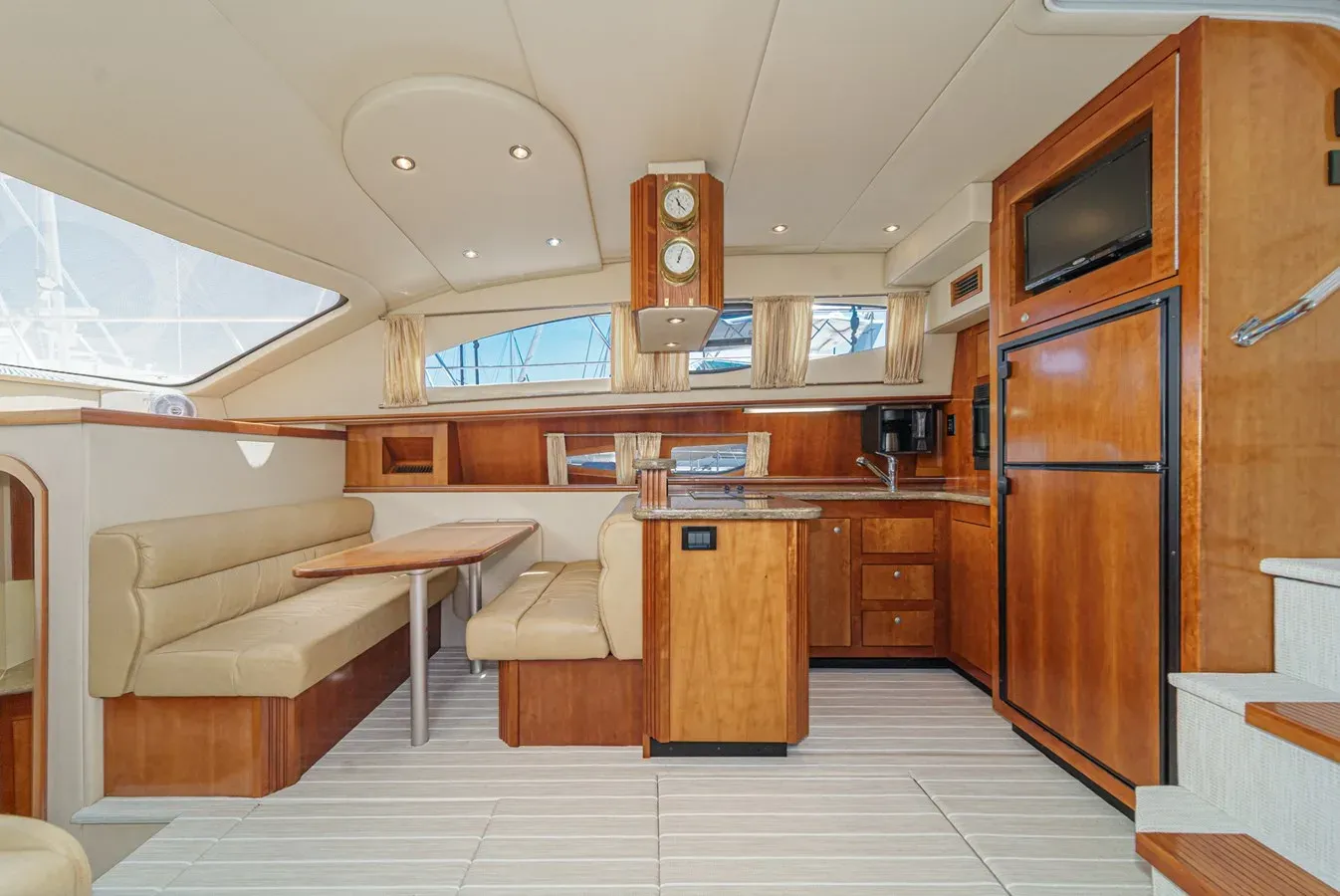 CRUISERS YACHTS 415 - Cruisers Yachts price
