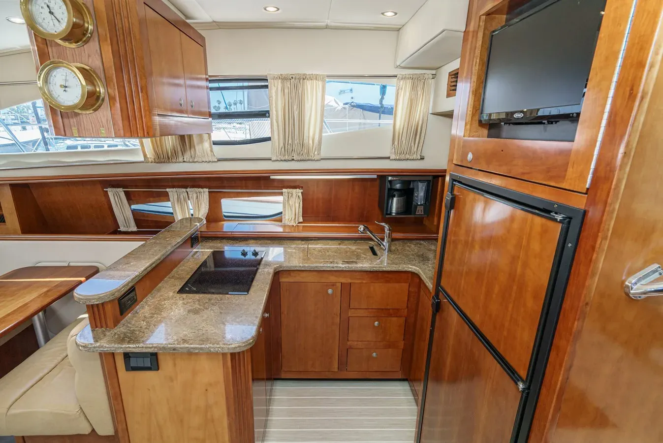 CRUISERS YACHTS 415 42