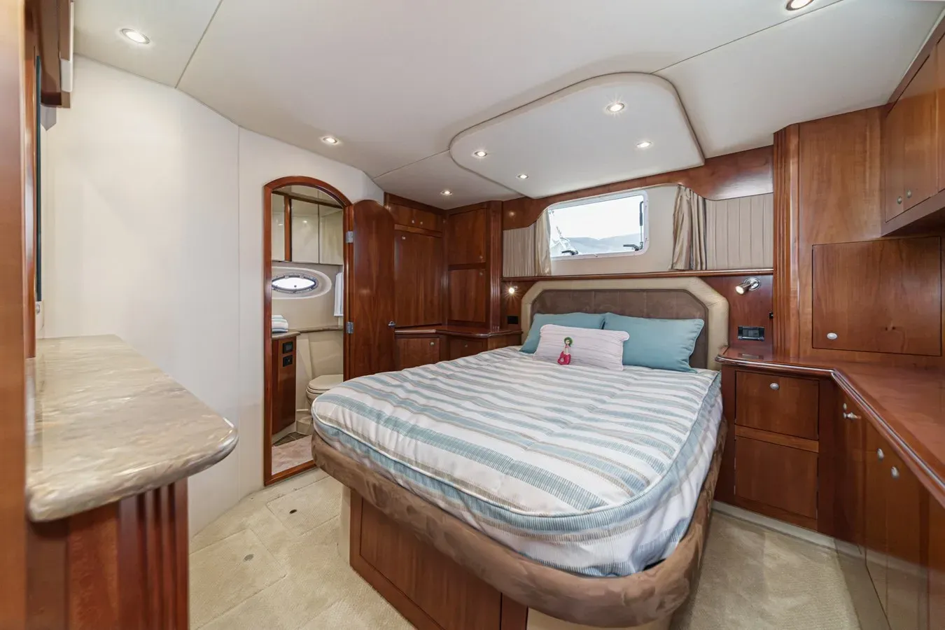 CRUISERS YACHTS 415 2008 yacht sale