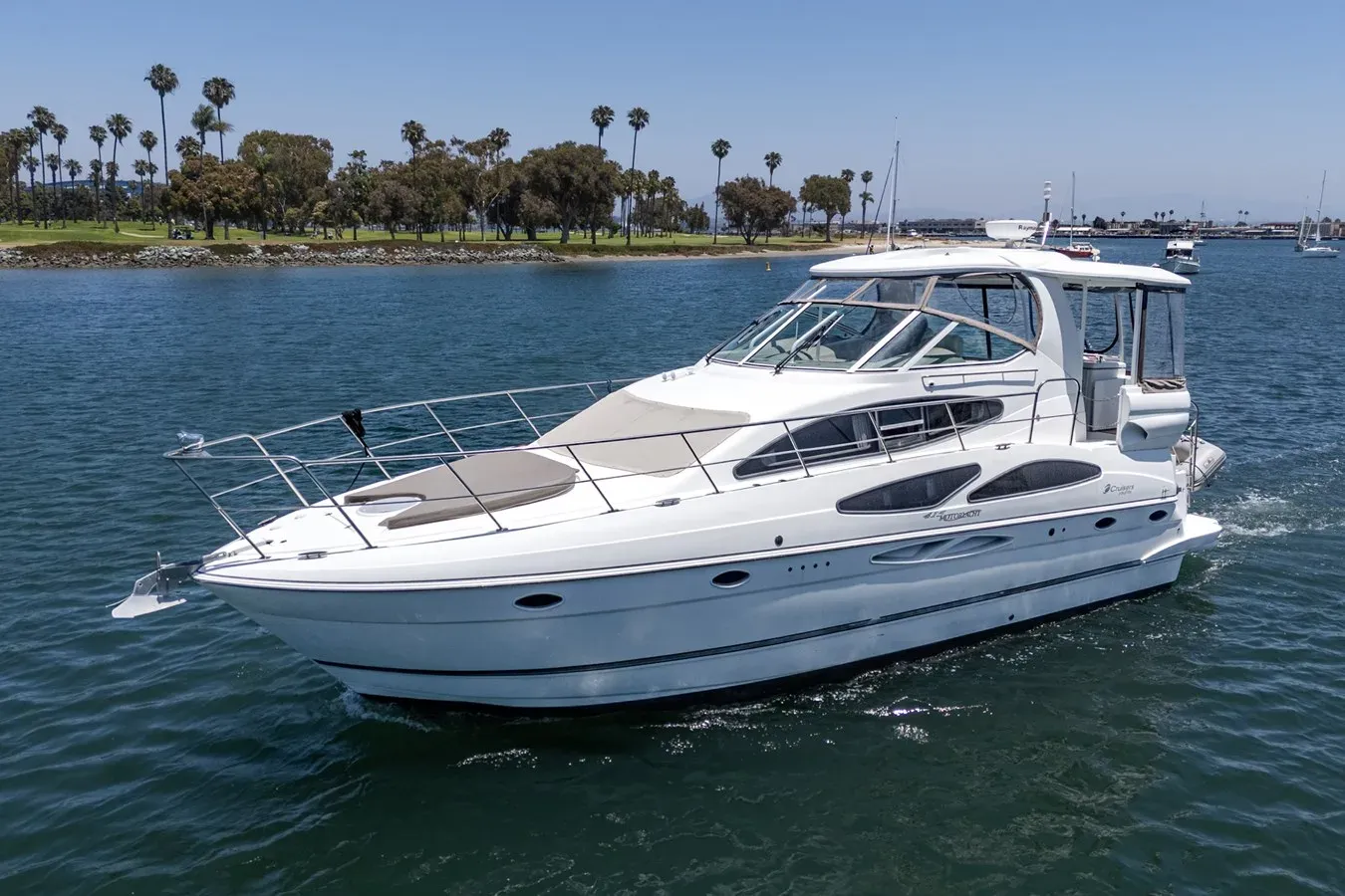 Buy a yacht CRUISERS YACHTS 415 415