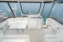 Buy a yacht CRUISERS YACHTS 415 2008