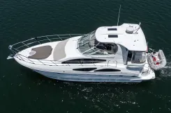 the best price on CRUISERS YACHTS 415 415