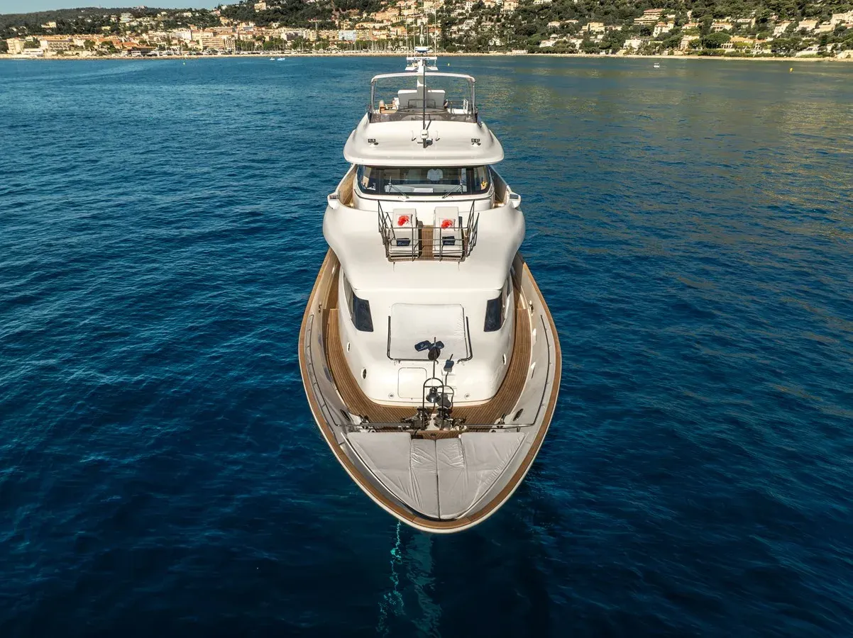 Buy a yacht CENTURION 107