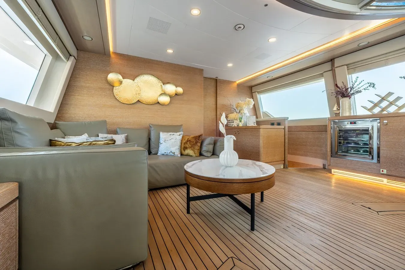 CENTURION - Custom Line yacht sale