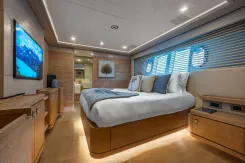 Buy a yacht CENTURION - Custom Line