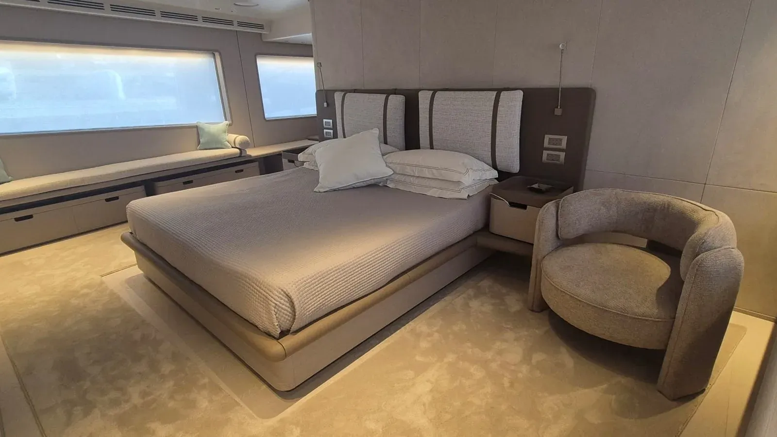 Buy a yacht SOLE Navetta 30
