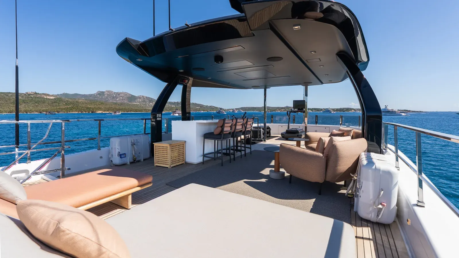 QUEEN J III Navetta 33 price
