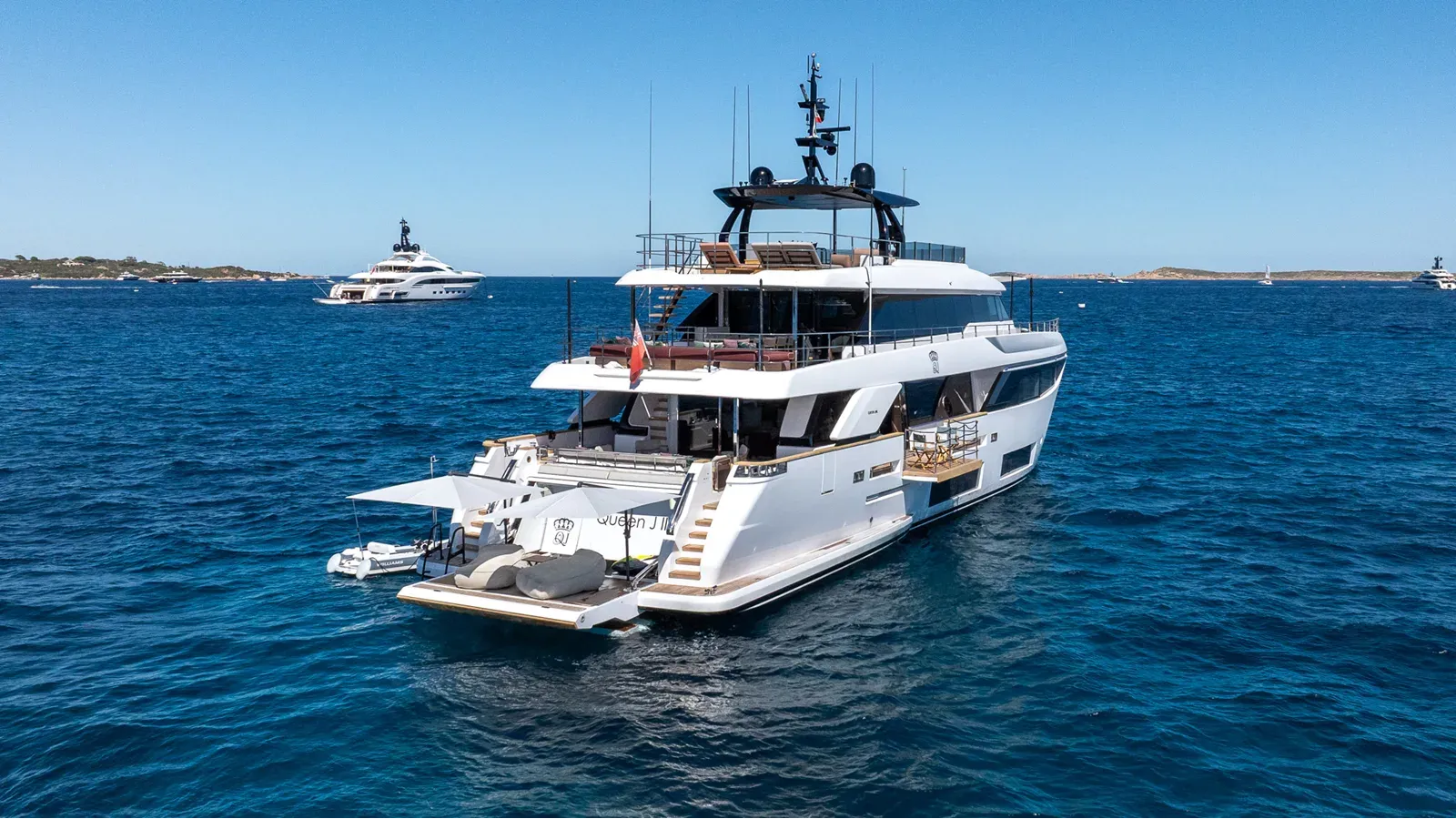 QUEEN J III Navetta 33 price
