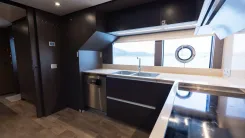 Buy a yacht QUEEN J III Navetta 33