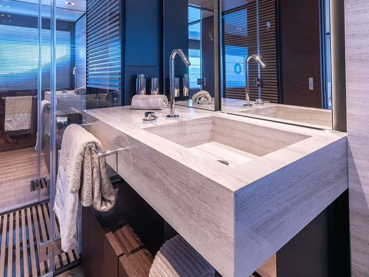 Buy a ON Navetta 33 at Shestakov Yacht Sales
