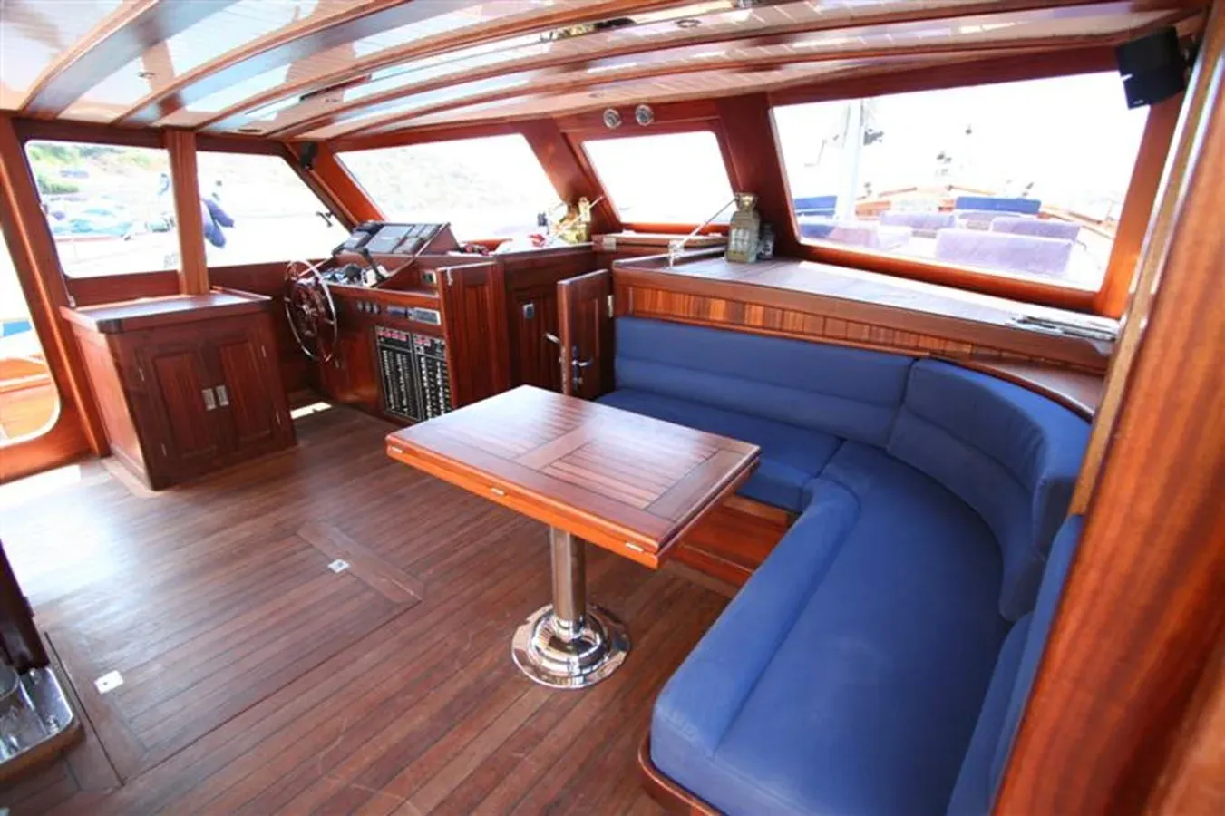 TRIPPIN yacht sale