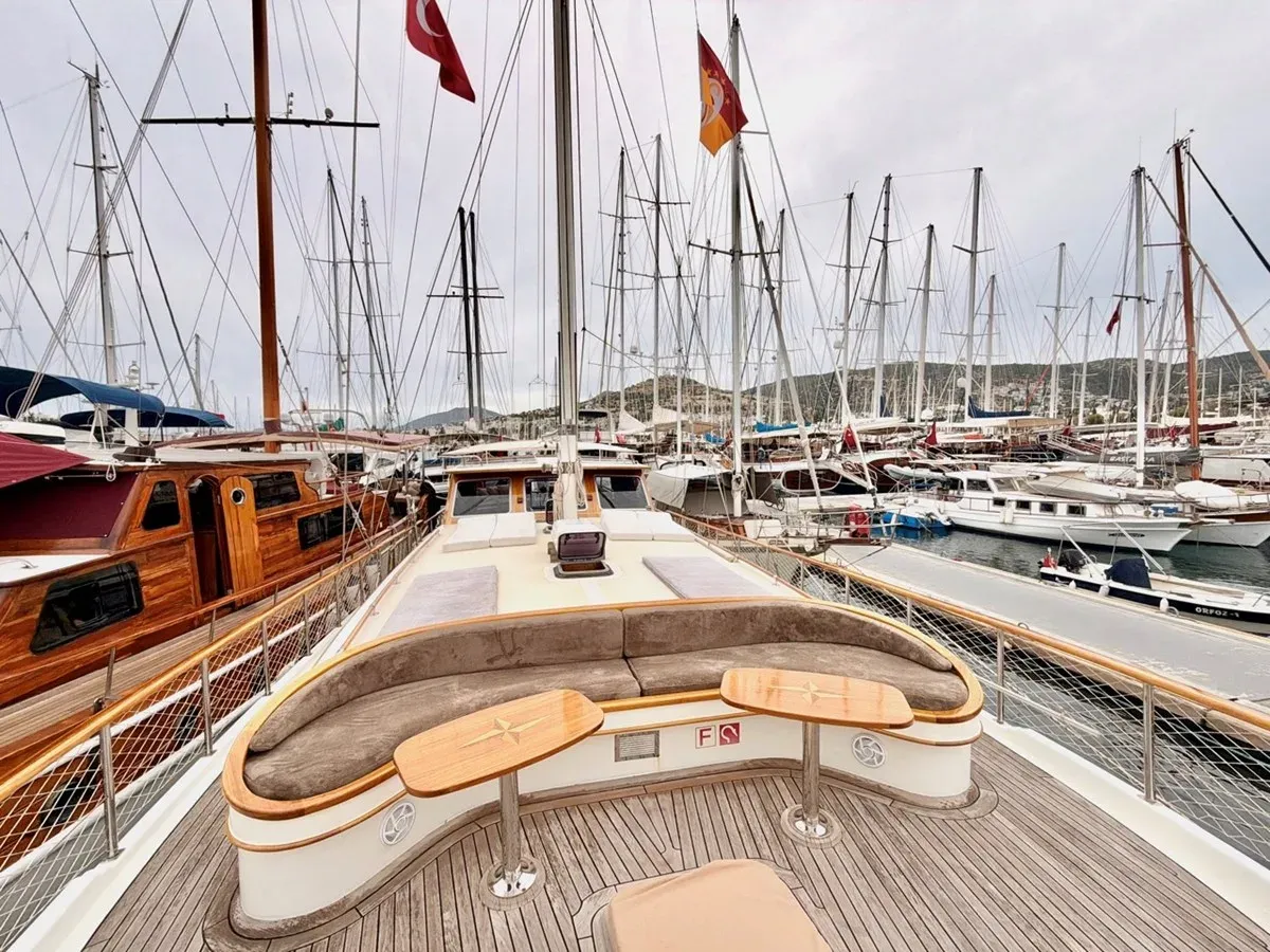best yacht sales deals NA 65