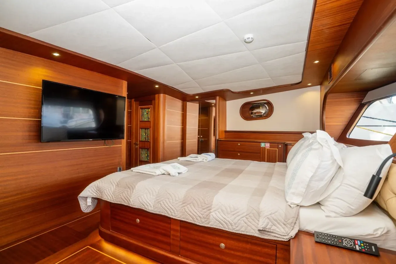 NA 78 yacht sale