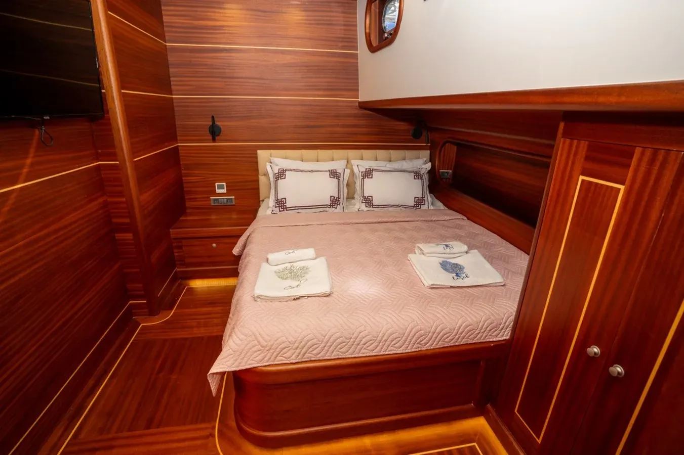 best yacht sales deals NA - CUSTOM