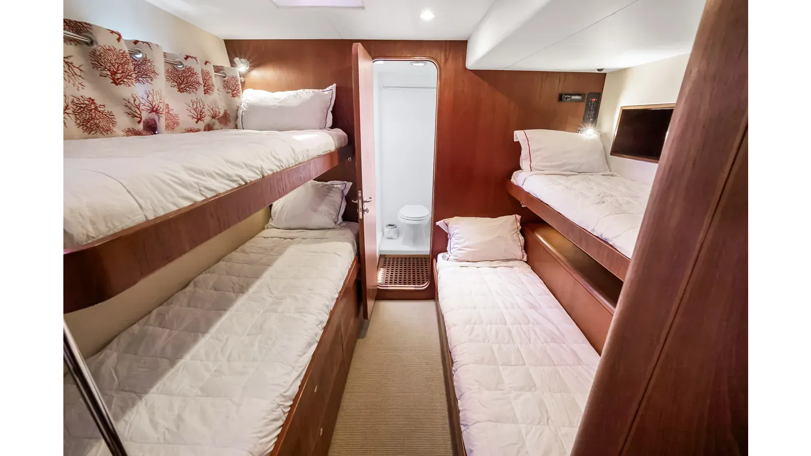 Buy a yacht Moana - CUSTOM