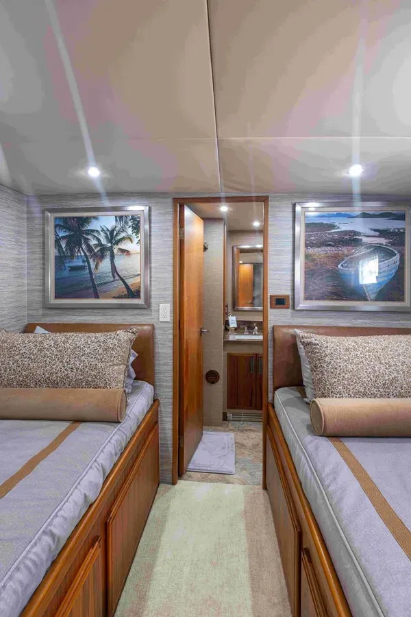 Buy a yacht Sapphire Sea II
