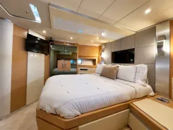 Buy a Dominator 780 S Deluxe at Shestakov Yacht Sales