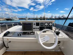 Dominator 2009 yacht sale