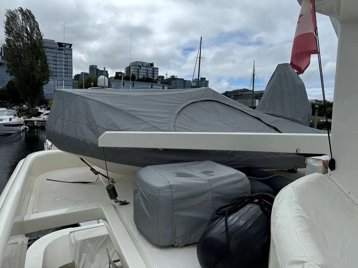Buy a yacht Show Me The Money - DYNA