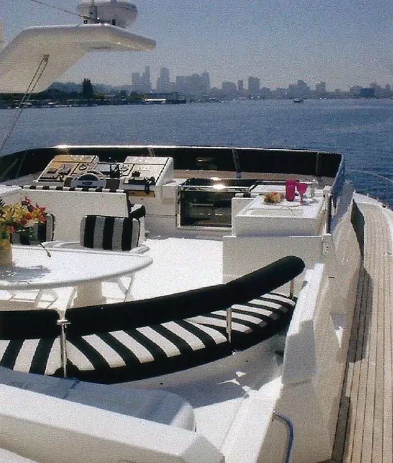 best yacht sales deals Show Me The Money 1997