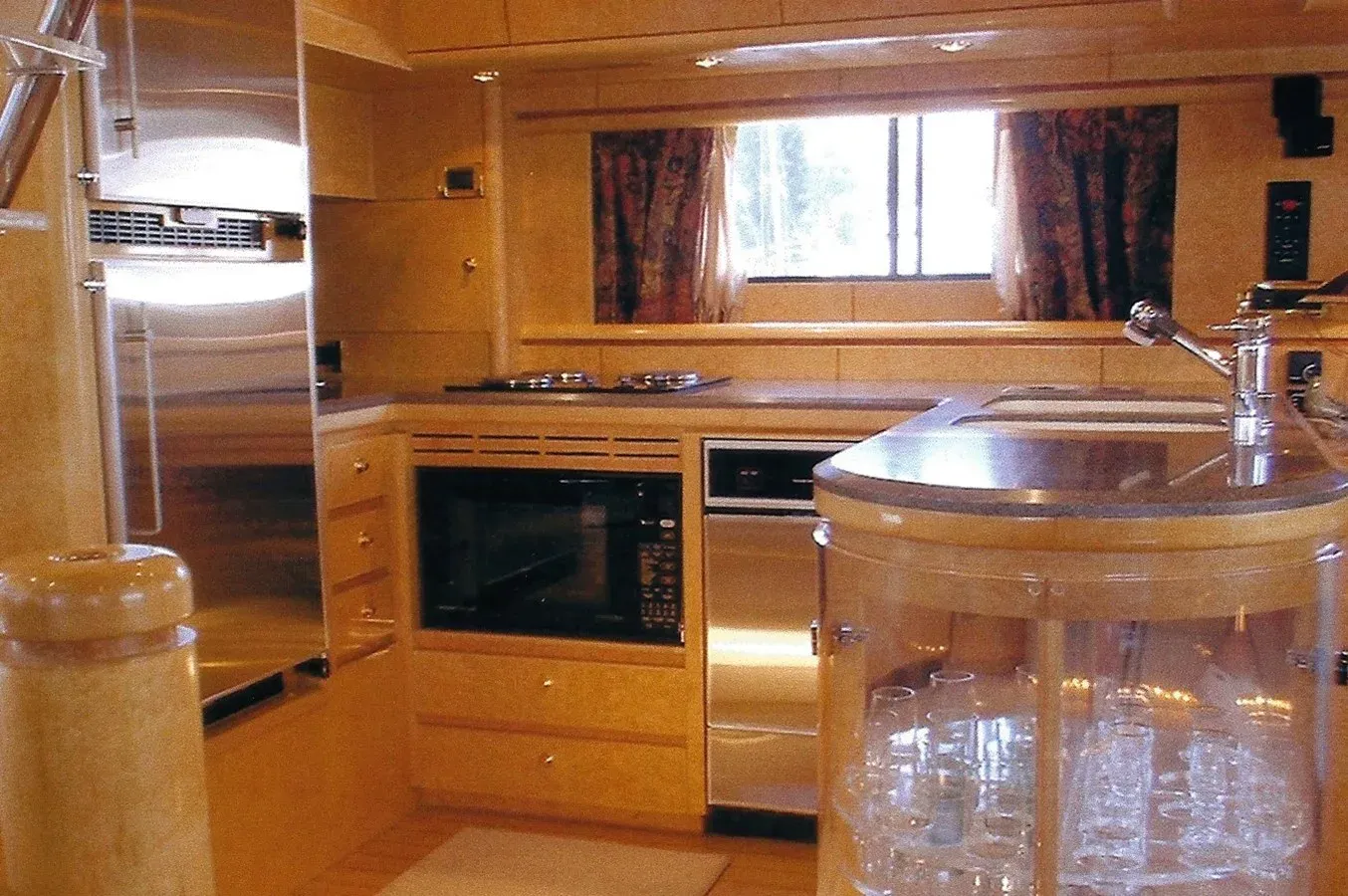 Buy a Show Me The Money at Shestakov Yacht Sales