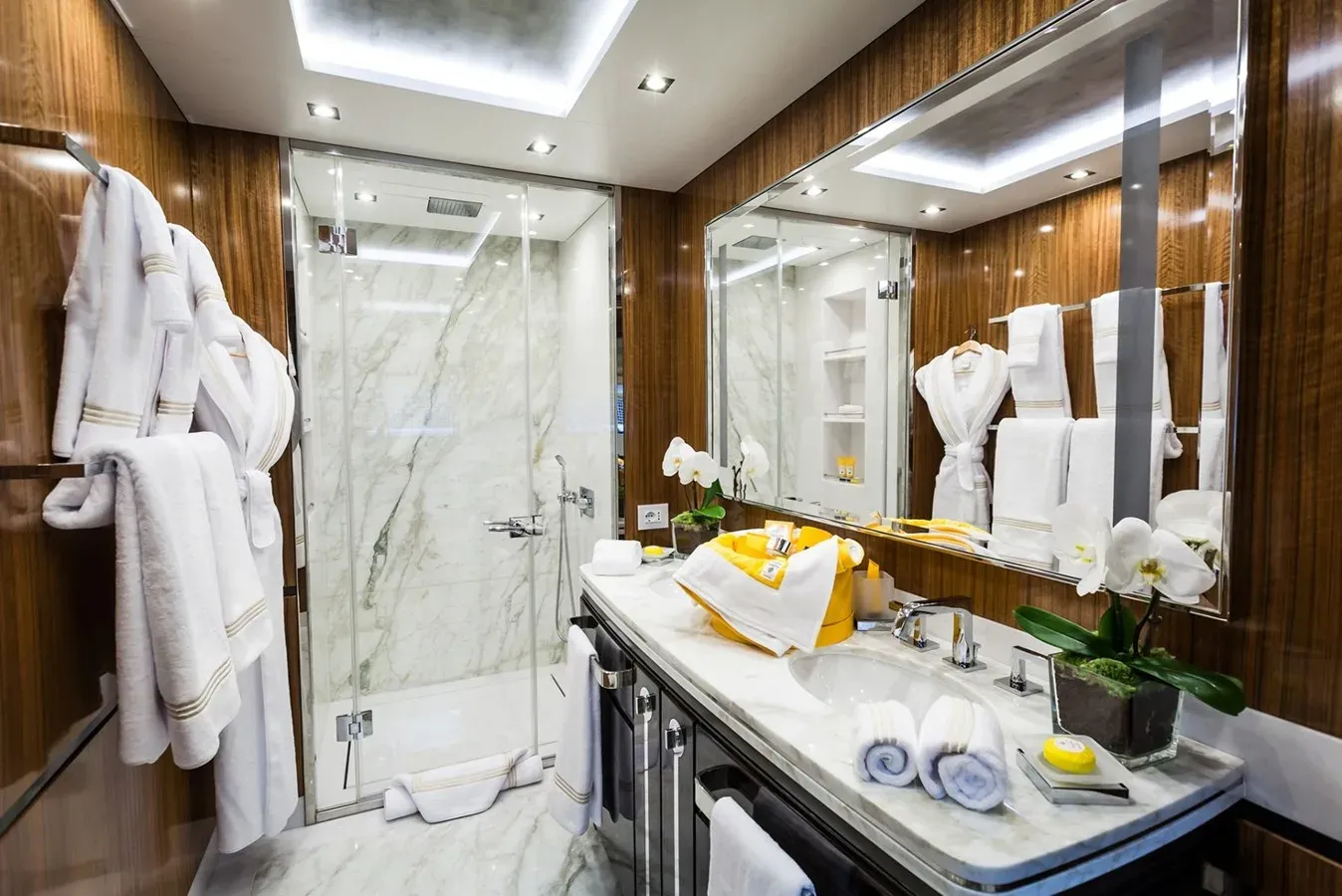 Buy a yacht JETSETTER D4
