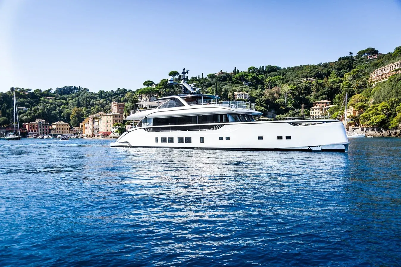 Buy a JETSETTER D4 at Shestakov Yacht Sales