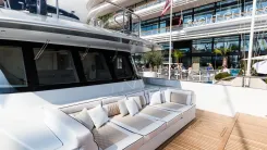 the best price on JETSETTER 126
